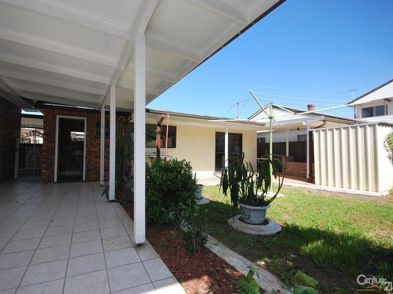 Canley Heights NSW 2166