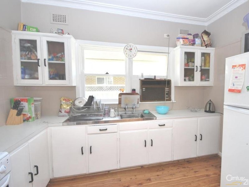 52 Alexander Street, Smithfield NSW 2164