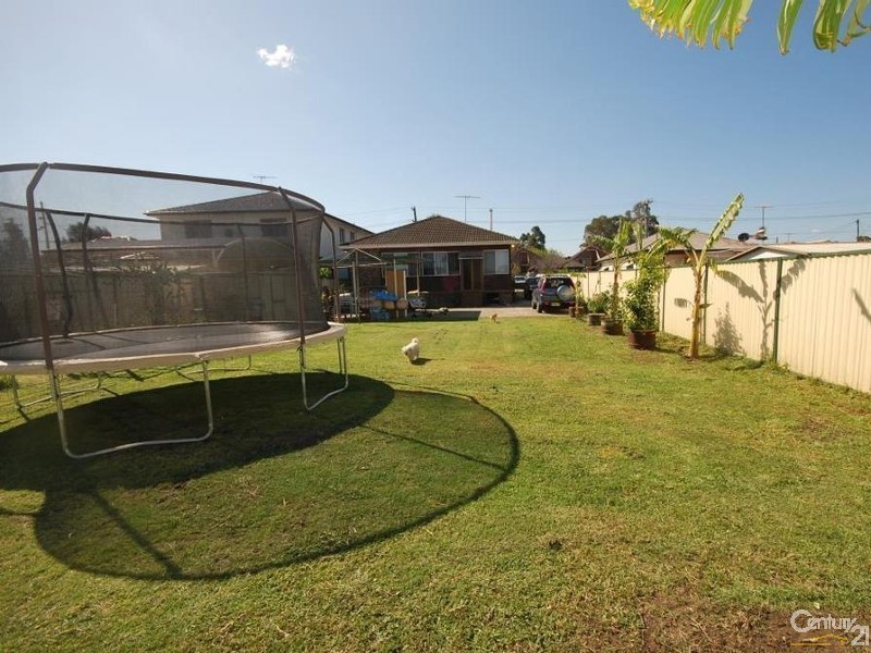 196 Fairfield Street, Fairfield East NSW 2165