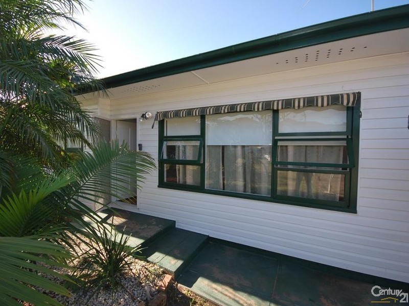 23 Rowley st, Smithfield NSW 2164