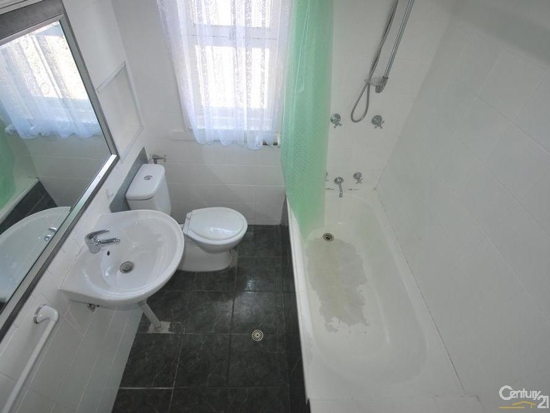 23 Rowley st, Smithfield NSW 2164