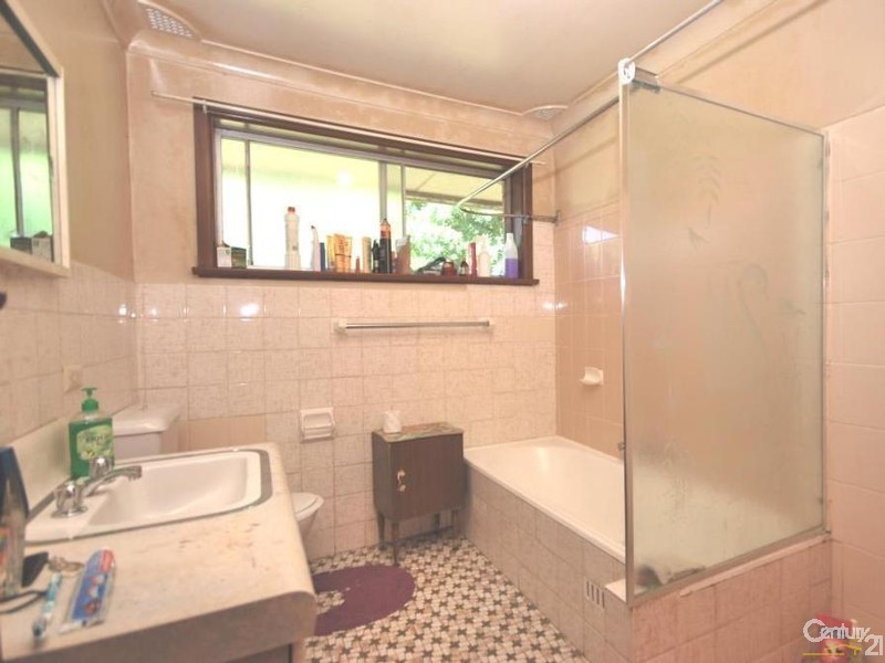 49 Codrington Street, Fairfield NSW 2165