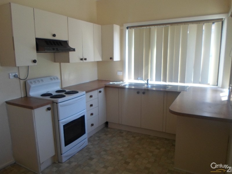 Fairfield NSW 2165