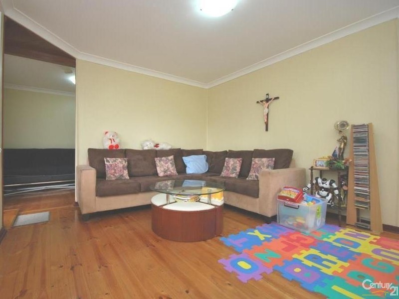 79 Granville Street, Fairfield NSW 2165