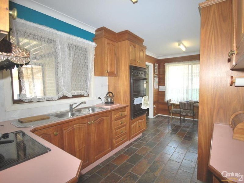 254 Smithfield Road, Fairfield West NSW 2165