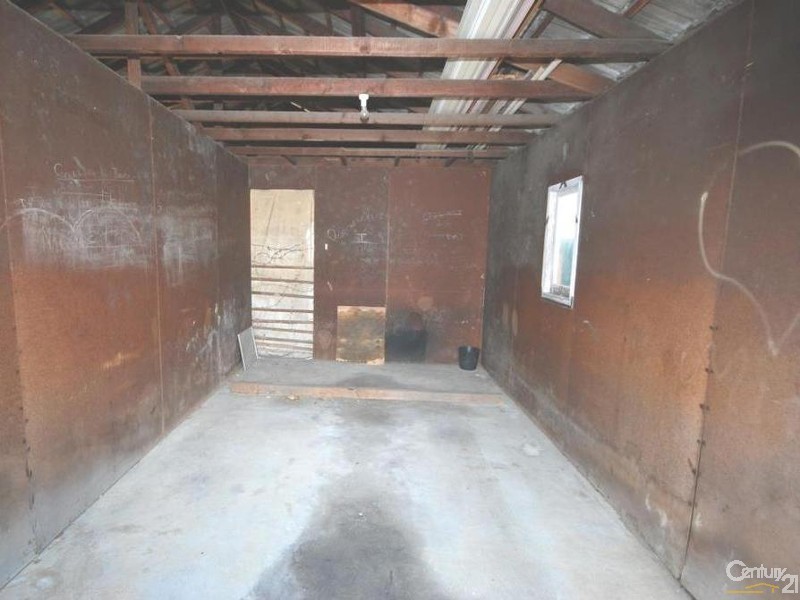 254 Smithfield Road, Fairfield West NSW 2165