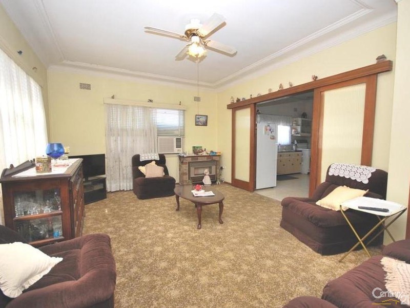 66 Rawson Road, Fairfield West NSW 2165