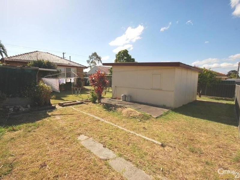 66 Rawson Road, Fairfield West NSW 2165