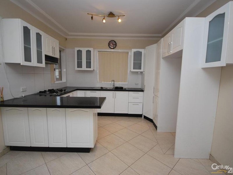 Fairfield West NSW 2165