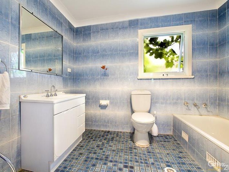 42 Kimberley Crescent, Fairfield West NSW 2165