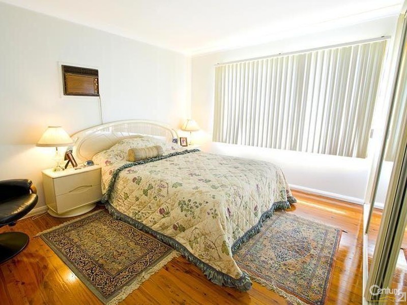 42 Kimberley Crescent, Fairfield West NSW 2165