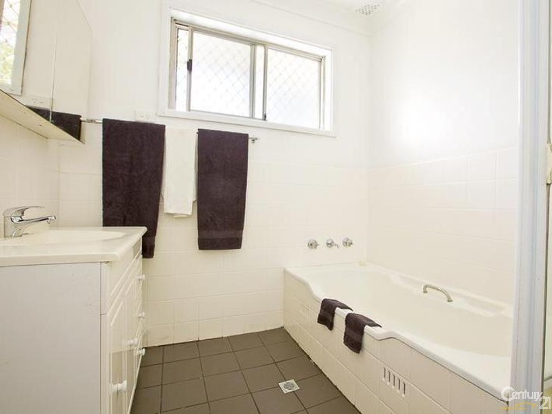 17 Rhondda Street, Smithfield NSW 2164