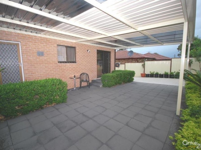 5/17 Resthaven Road, Bankstown NSW 2200