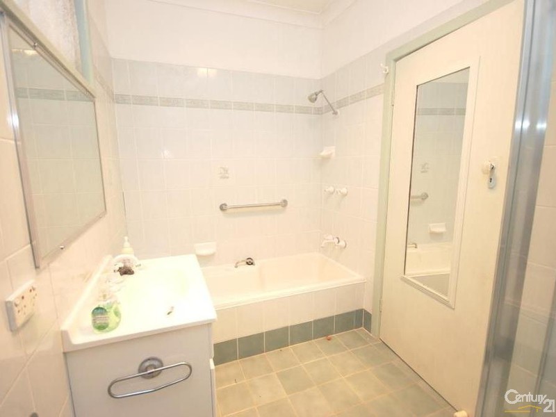 5  Wattle Avenue, Villawood NSW 2163