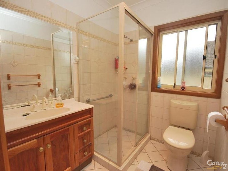 18 Loftus Street, Fairfield East NSW 2165