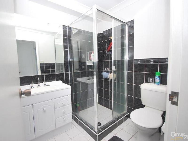 18 Loftus Street, Fairfield East NSW 2165