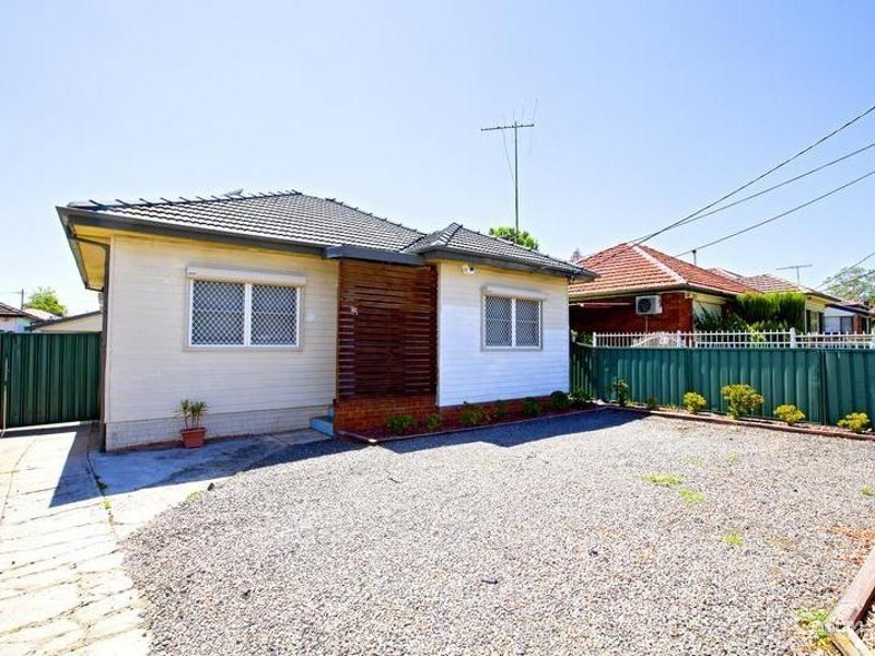 Fairfield East NSW 2165