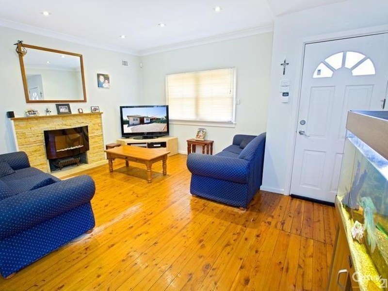 Fairfield East NSW 2165