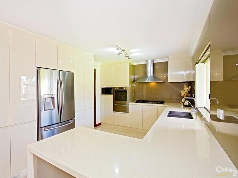 26 Glen Logan Road, Bossley Park NSW 2176