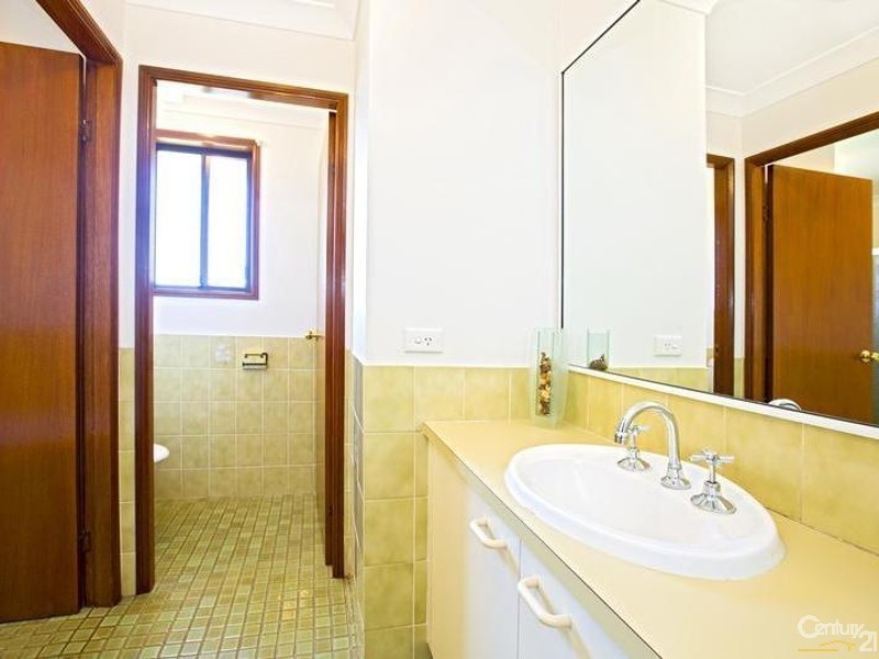 26 Glen Logan Road, Bossley Park NSW 2176