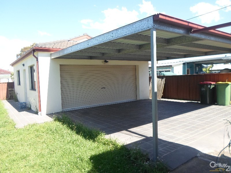 Fairfield West NSW 2165