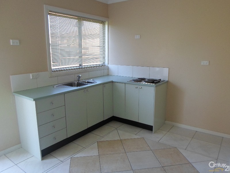 Fairfield West NSW 2165