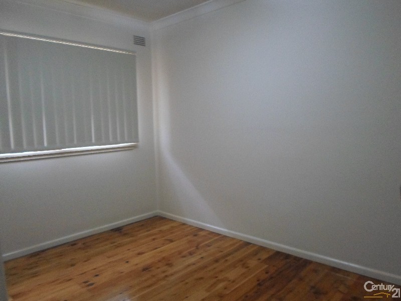 Fairfield West NSW 2165