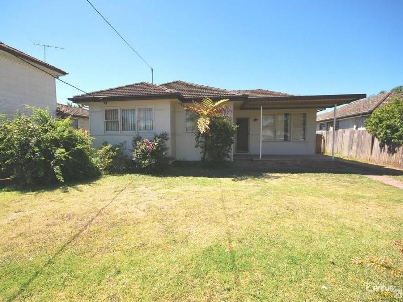 252 Smithfield Road, Fairfield West NSW 2165
