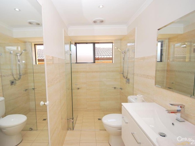 170 Prairievale Rd, Bossley Park NSW 2176