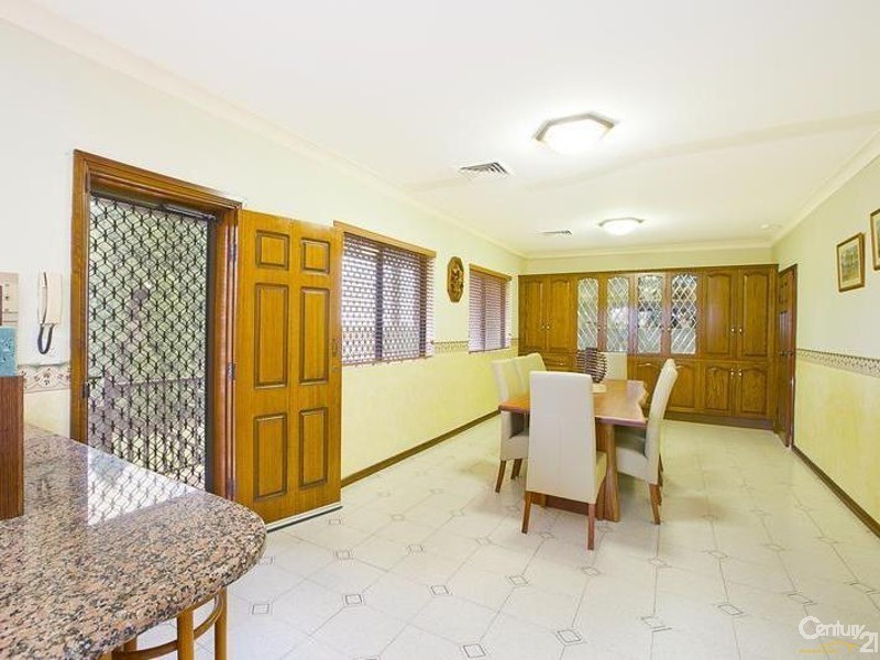 132 Brown Rd, Bonnyrigg Heights NSW 2177