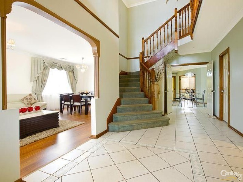 1 Santangelo Close, Edensor Park NSW 2176