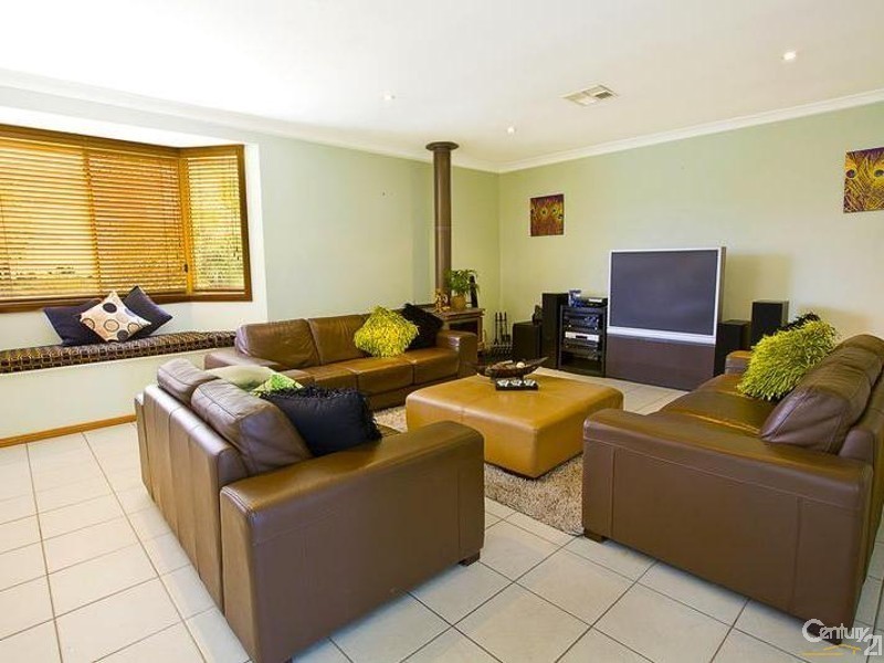 1 Santangelo Close, Edensor Park NSW 2176