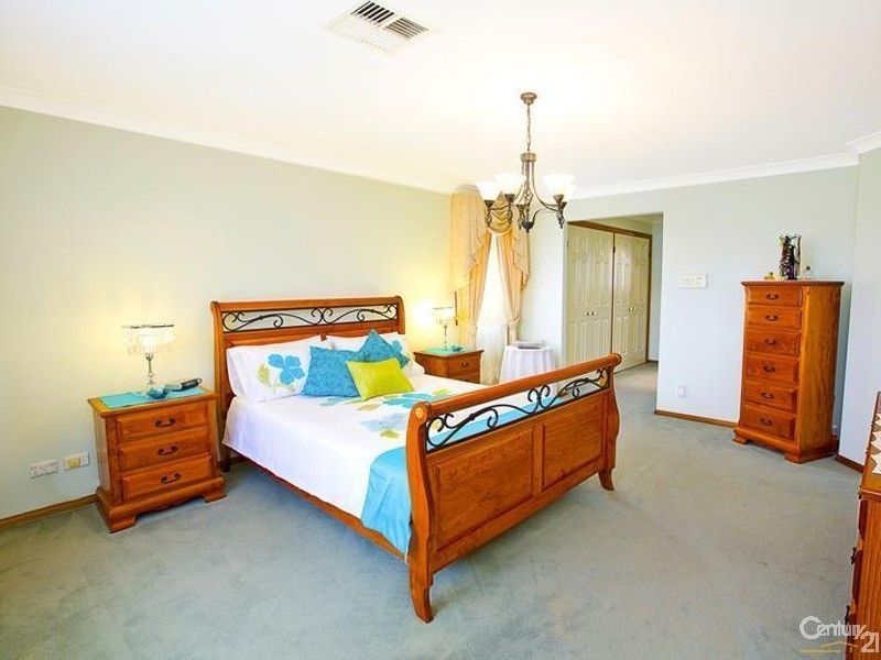 1 Santangelo Close, Edensor Park NSW 2176