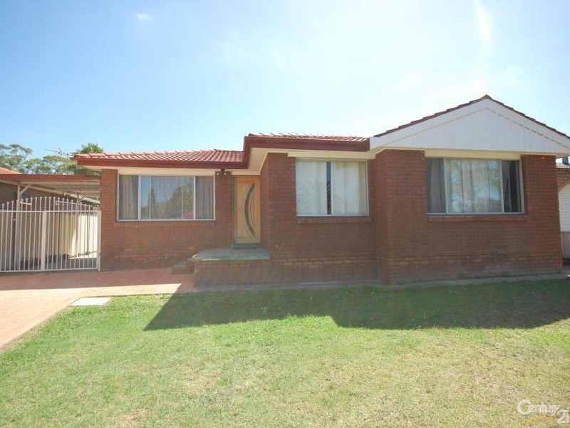 15  Pilliga Cresent, Bossley Park NSW 2176