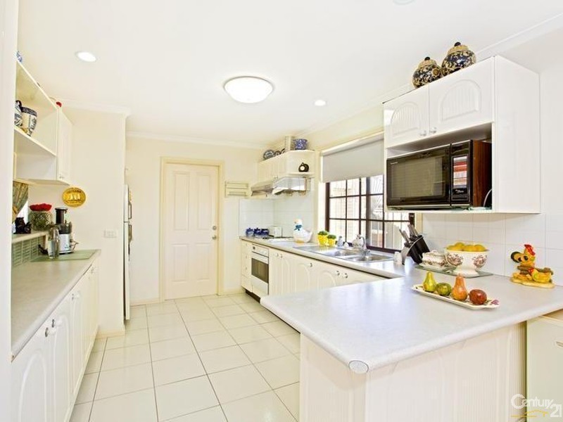 10  Geronimo Close, Greenfield Park NSW 2176