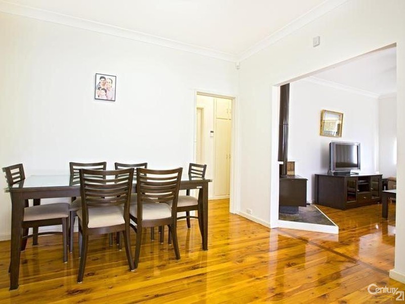 41 Gardiner Crescent, Fairfield West NSW 2165