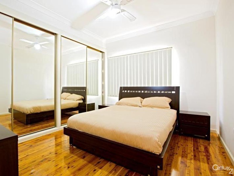 41 Gardiner Crescent, Fairfield West NSW 2165