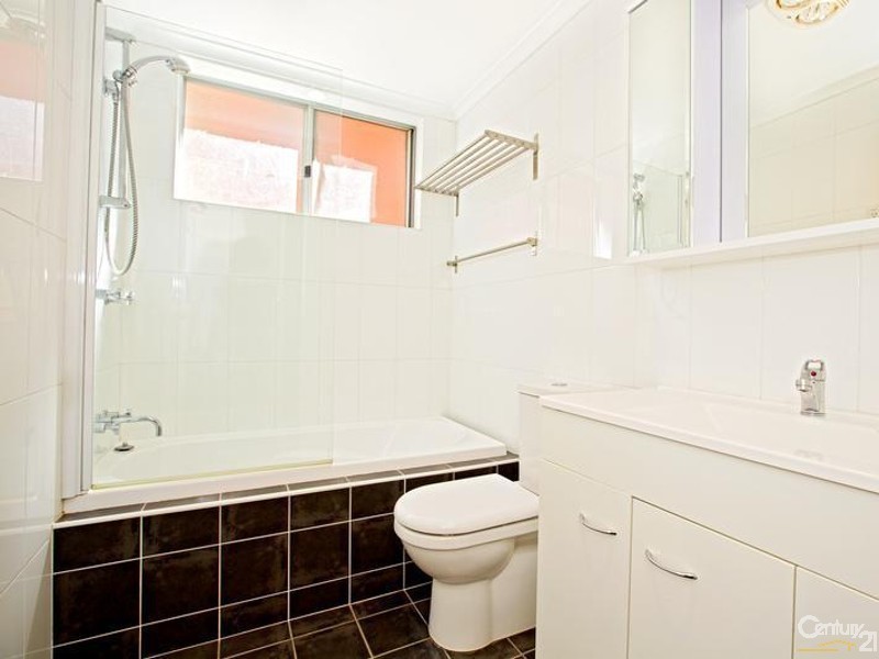 2/21  York Street, Fairfield NSW 2165