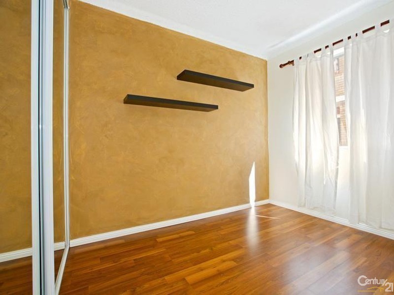 2/21  York Street, Fairfield NSW 2165