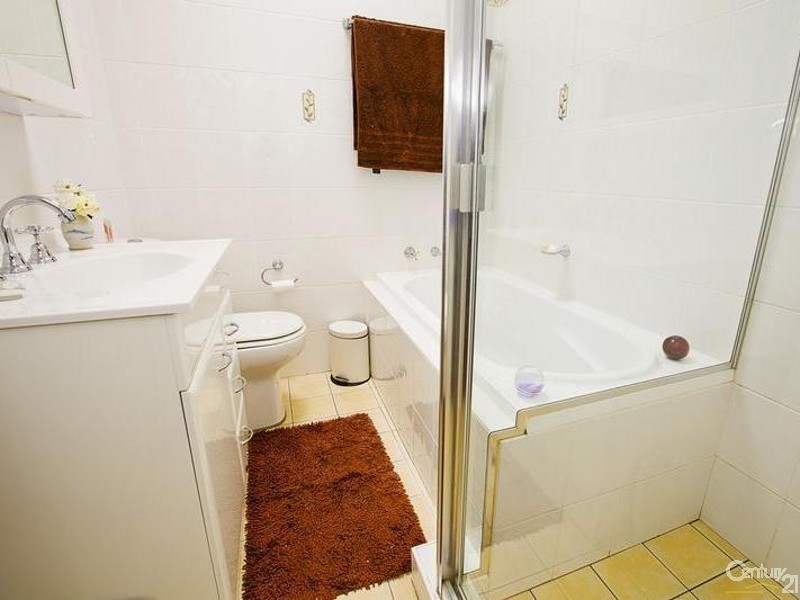 7 Baragoola Street, Fairfield West NSW 2165