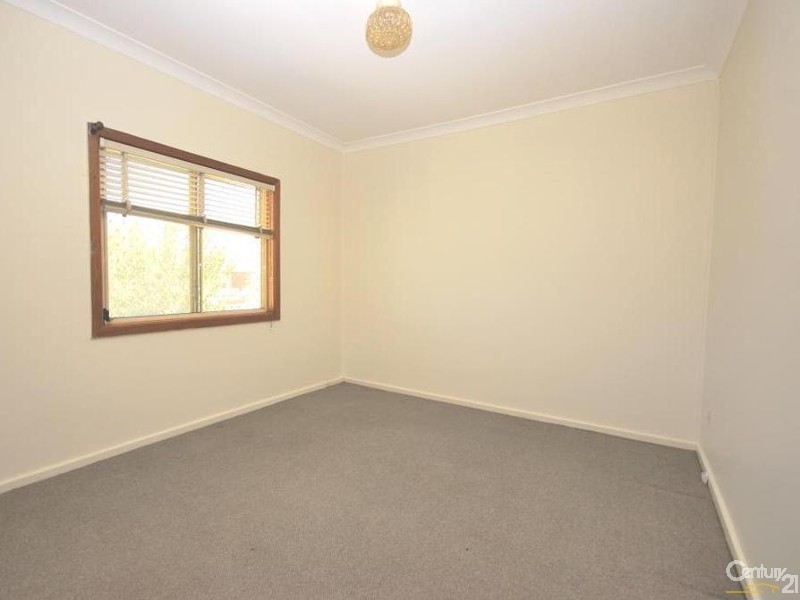 32 Rosina Street, Fairfield West NSW 2165