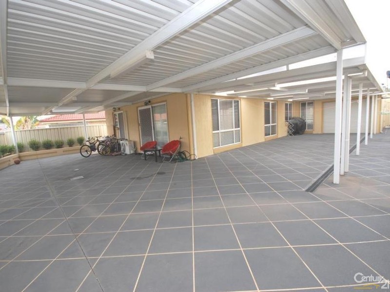 13 Highgrove Circuit, Cecil Hills NSW 2171