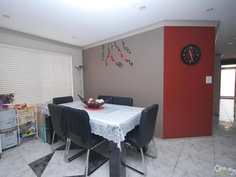 13 Highgrove Circuit, Cecil Hills NSW 2171