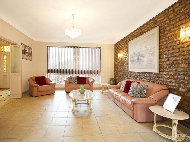 3  Pierce Street, Prairiewood NSW 2176