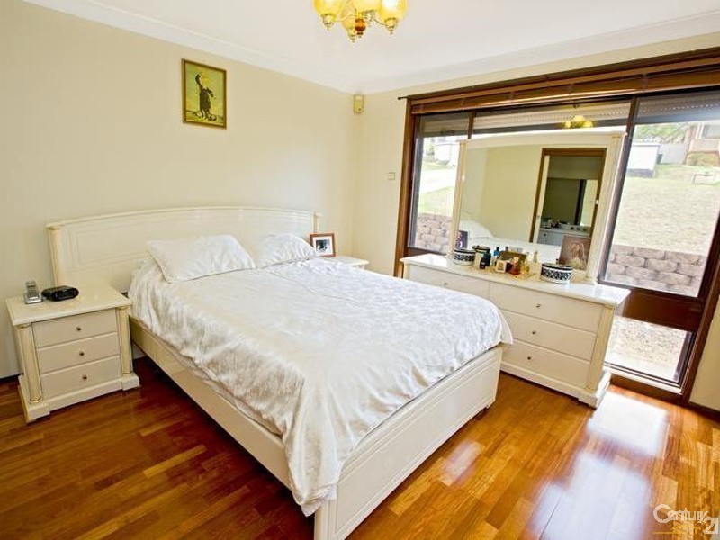 Edensor Park NSW 2176