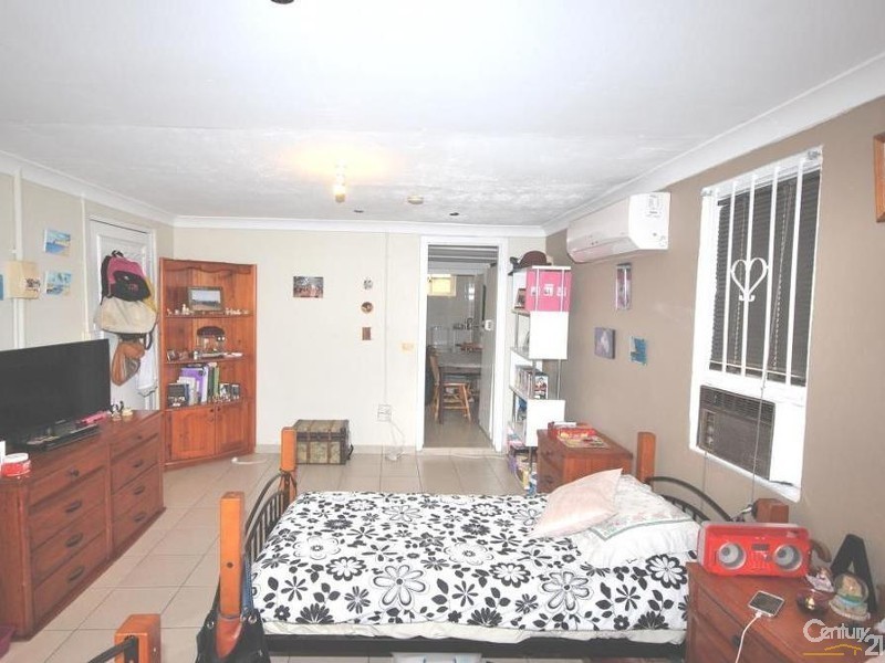 67 Railway Parade, Fairfield NSW 2165