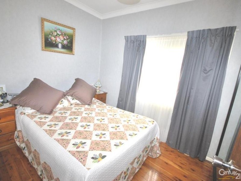 67 Railway Parade, Fairfield NSW 2165