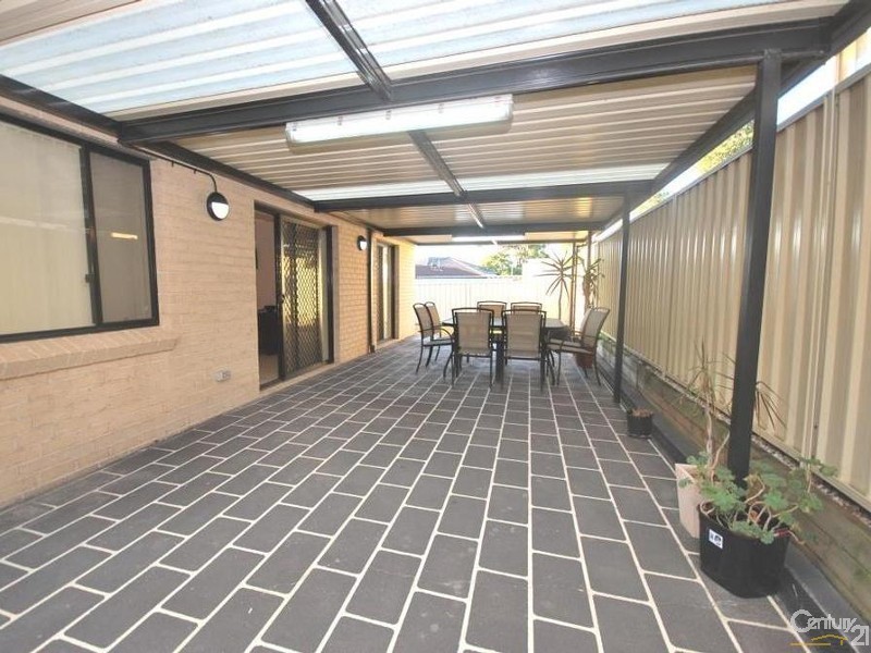 4c Kingsford Street, Smithfield NSW 2164