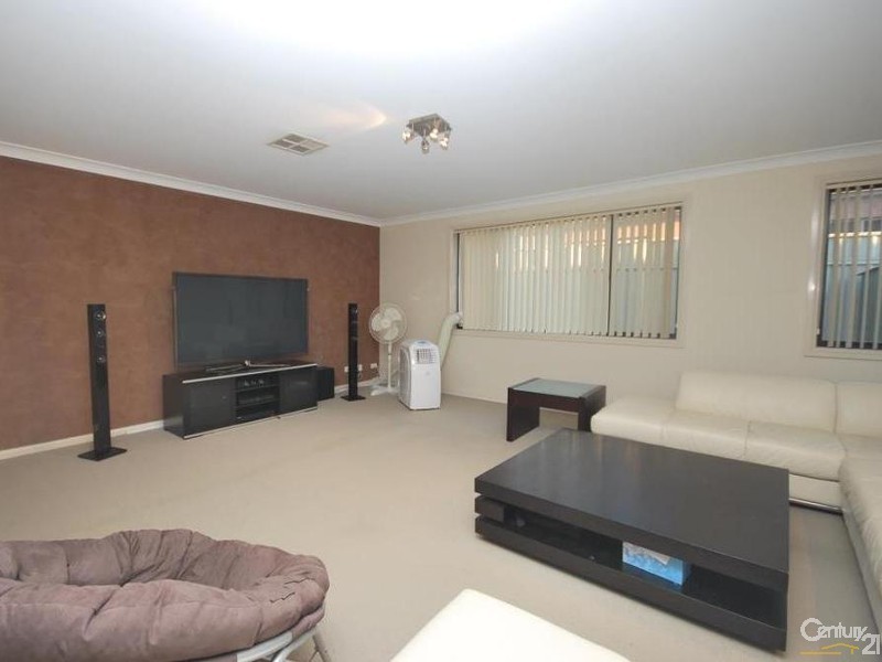 4c Kingsford Street, Smithfield NSW 2164