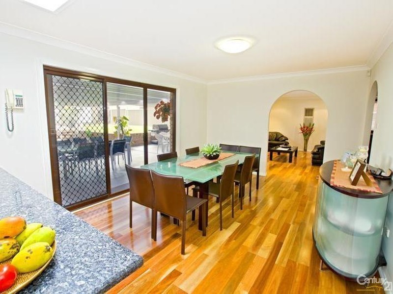 6  Evelyn Close, Wetherill Park NSW 2164